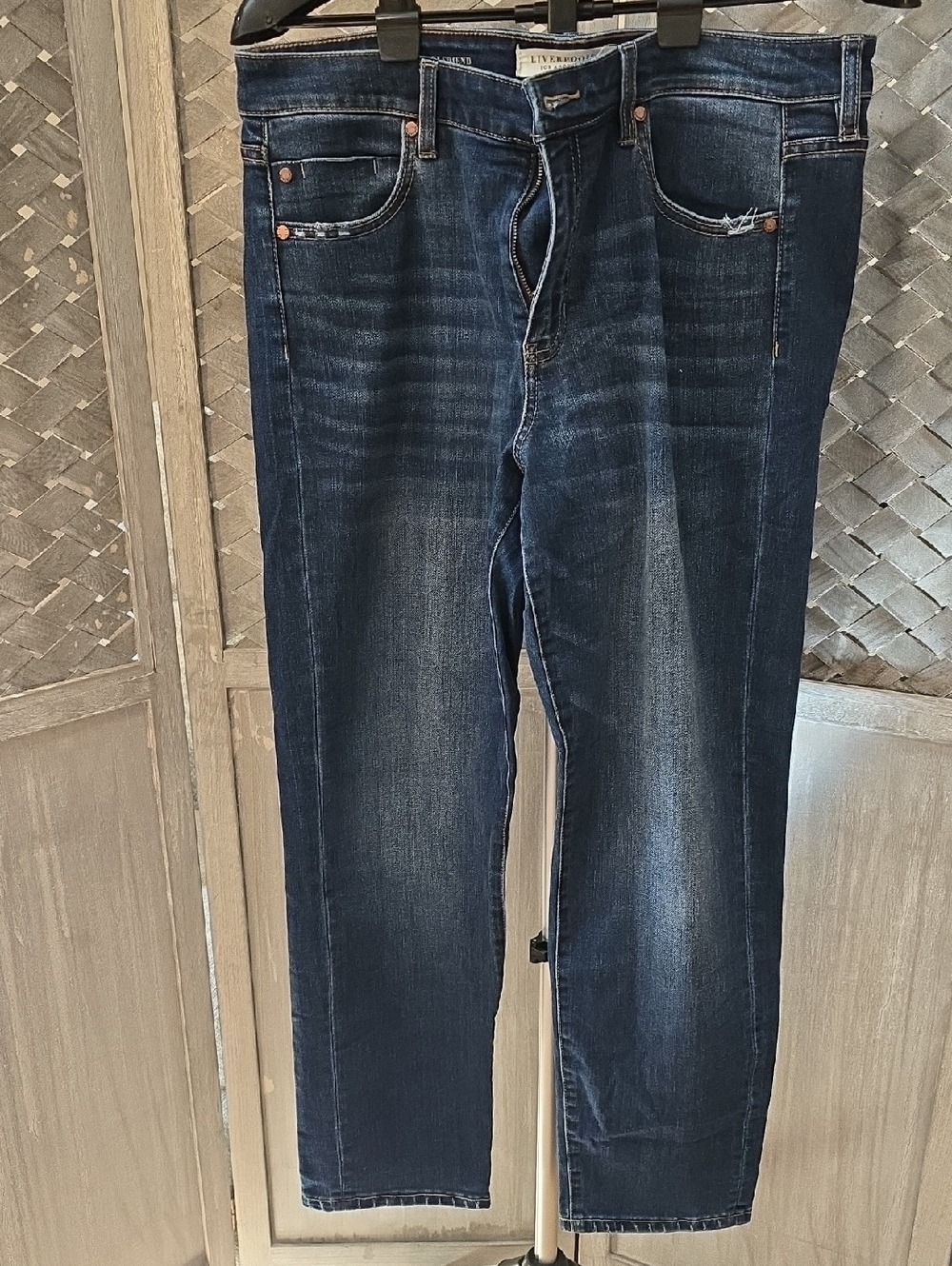 Liverpool Straight Jeans in Dark Indigo Wash